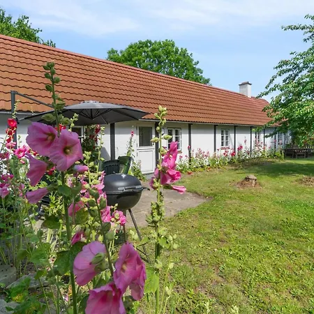 Helene - 2-4km From The Sea By Interhome בית נופש