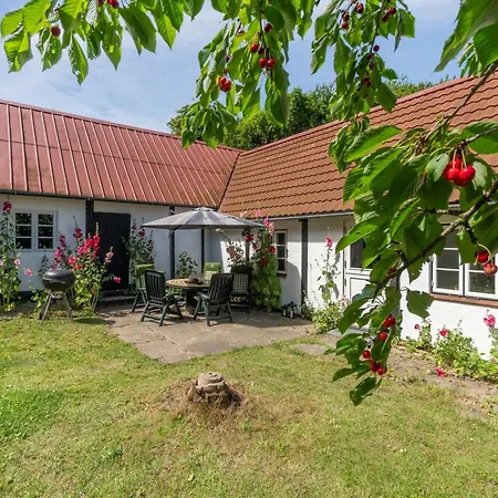 Helene - 2-4km From The Sea By Interhome *
