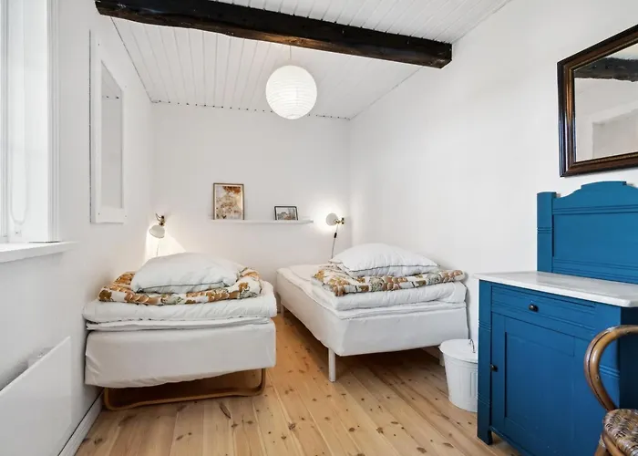 Helene - 2-4km From The Sea By Interhome