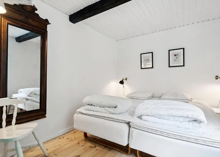Helene - 2-4km From The Sea By Interhome *