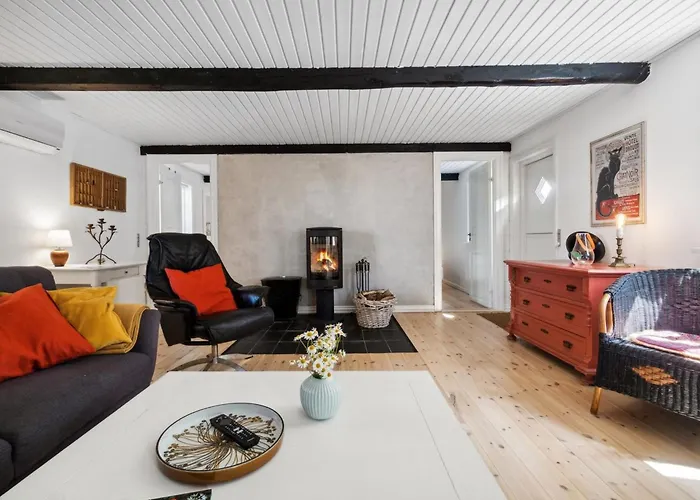 Helene - 2-4km From The Sea By Interhome * Akirkeby
