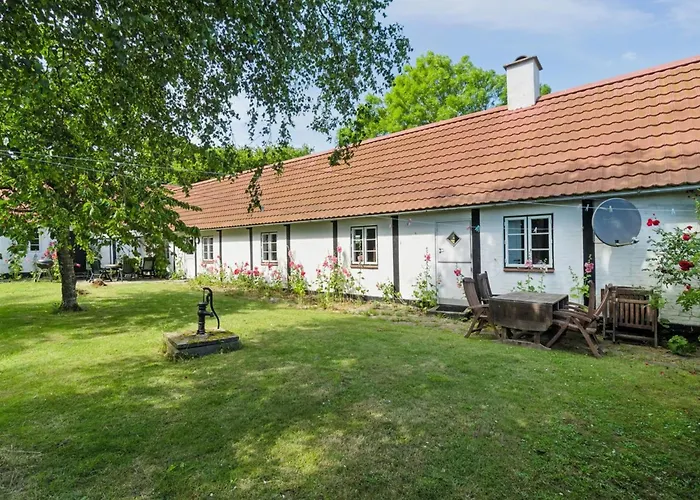 Helene - 2-4km From The Sea By Interhome * Akirkeby